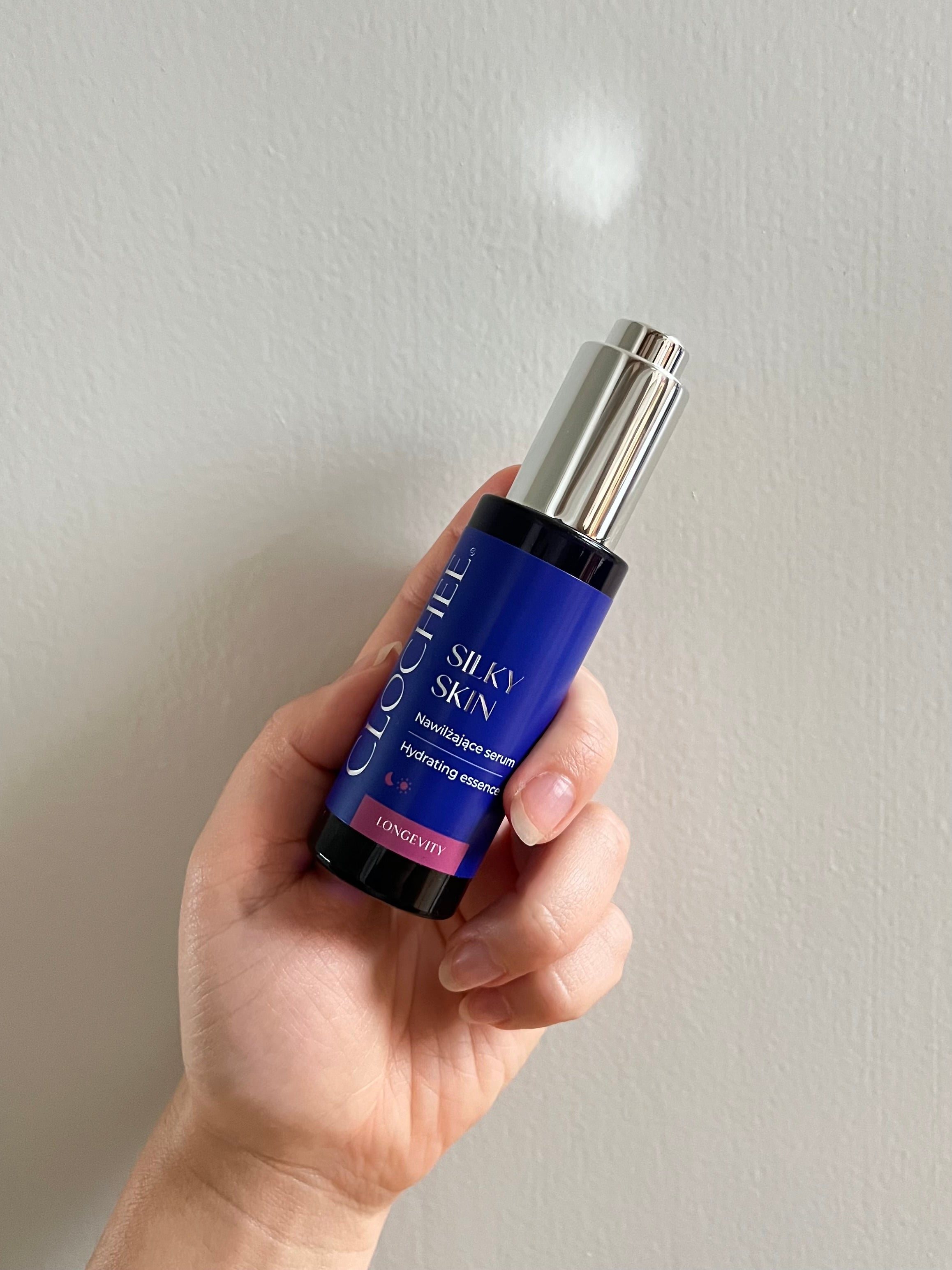 SILKY SKIN Hydrating Essence